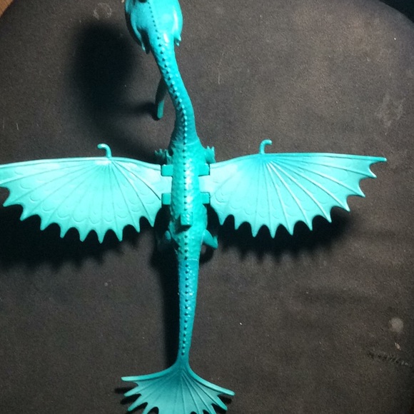 *SLIGHTLY USED* HTTYD toy: Scauldron - Picture 2 of 4